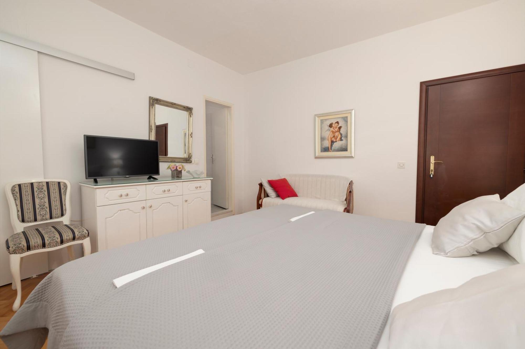 Apartments Bose Makarska Exteriör bild