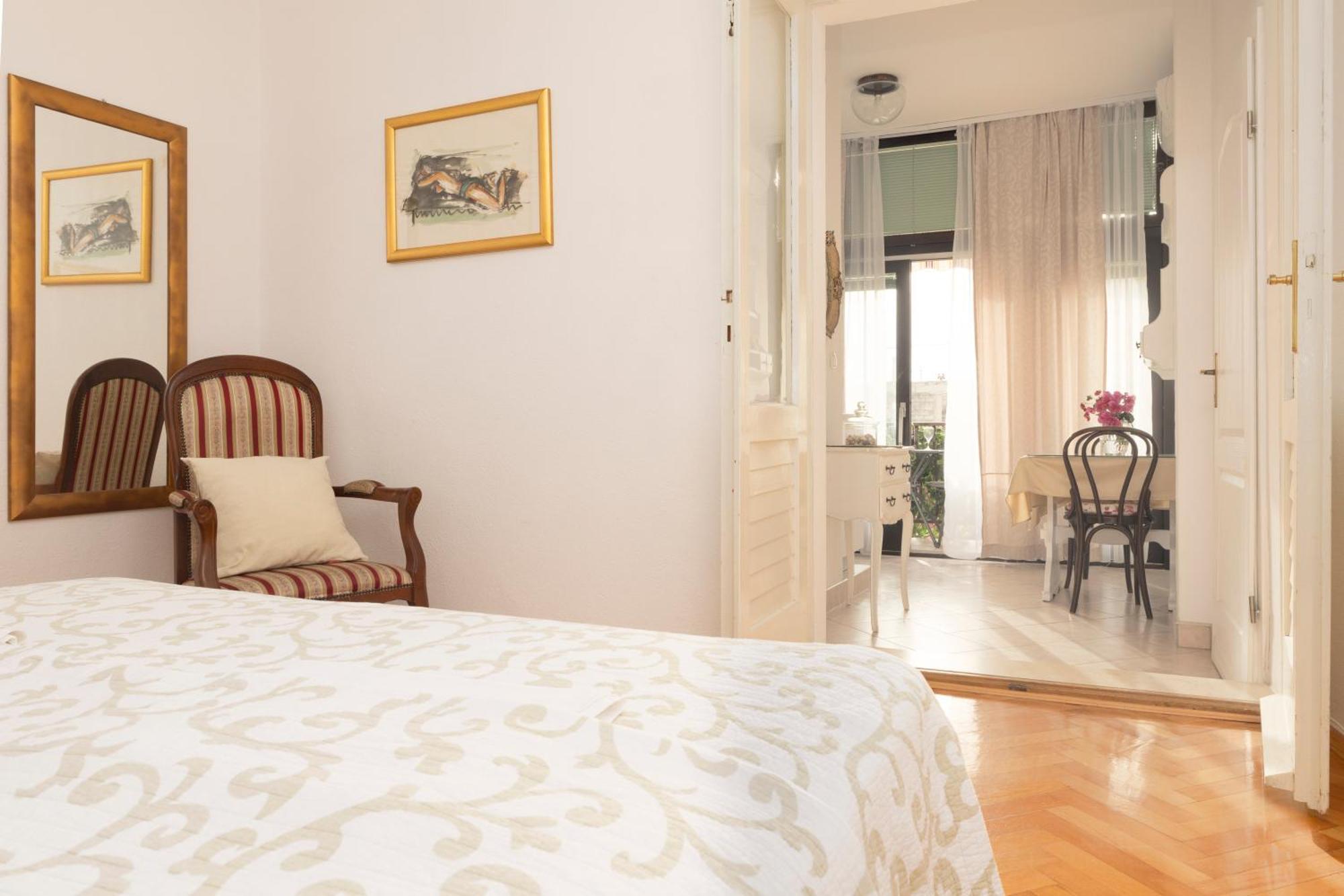 Apartments Bose Makarska Exteriör bild